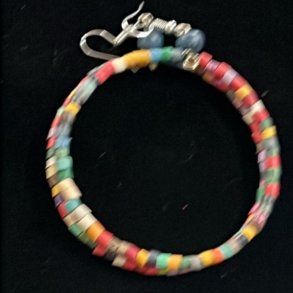 Cute large circular beaded multicolor earrings new - Picture 4 of 5